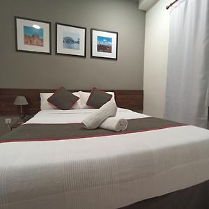 Camera con letto king size